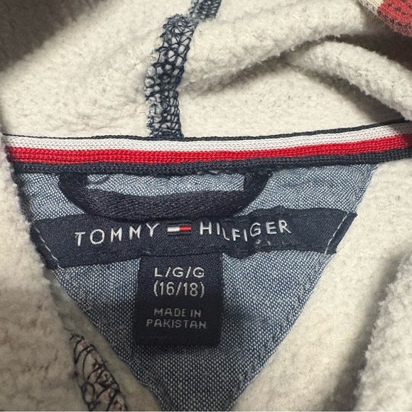 Tommy Hilfiger Boy’s Large Camouflage Hoodie - Picture 8 of 13
